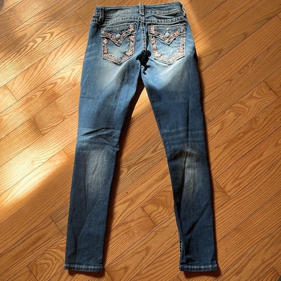 Miss Me Hailey Skinny Jeans Floral 26 - Picture 8 of 10